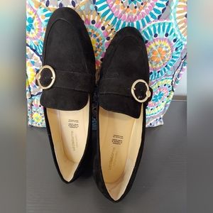 Liz Claiborne 8.5 black dress shoes .flats/ loafers